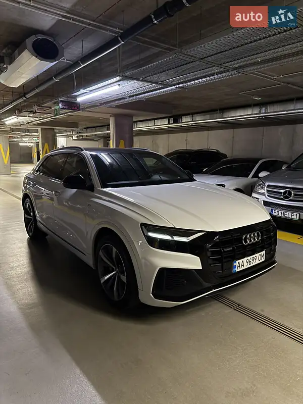2019 audi q8