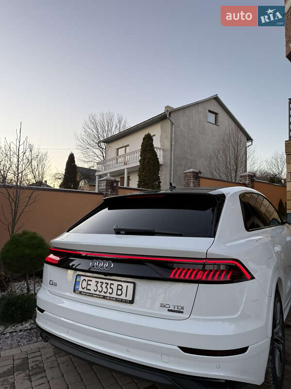 2019 audi q8