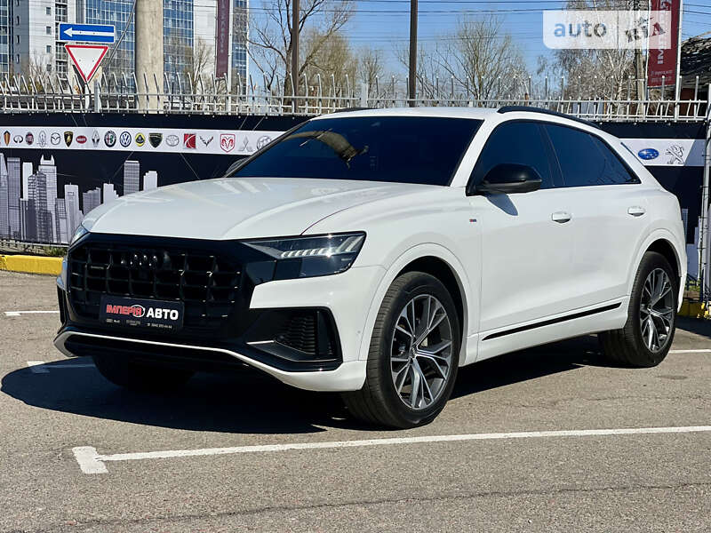 2019 audi q8