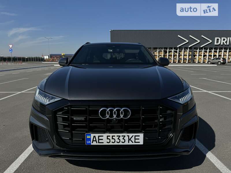 2020 audi q8