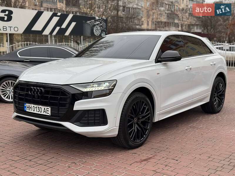 2021 audi q8