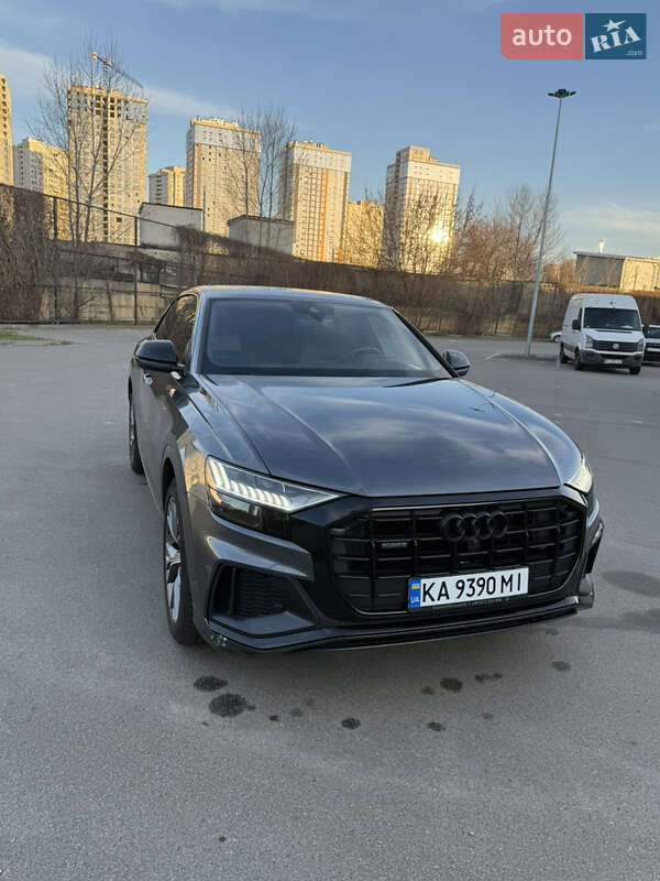 2022 audi q8