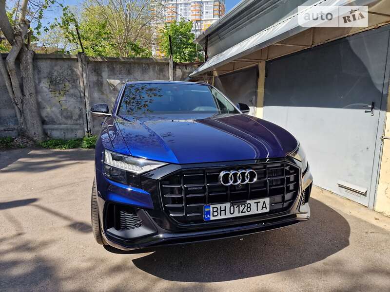 2023 audi q8