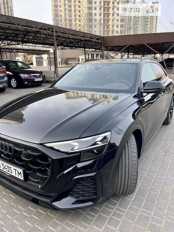 2023 audi q8