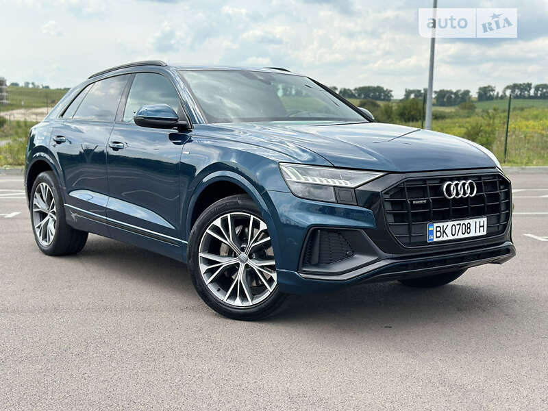 2019 audi q8