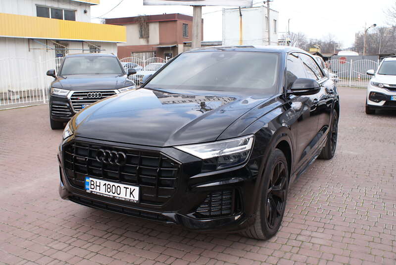 2020 audi q8