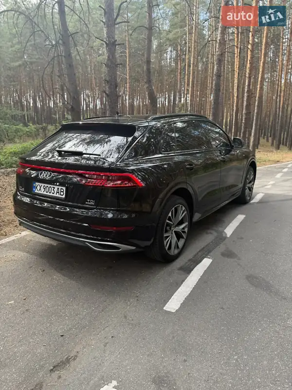 2020 audi q8
