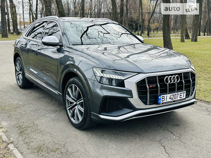 2020 audi sq8