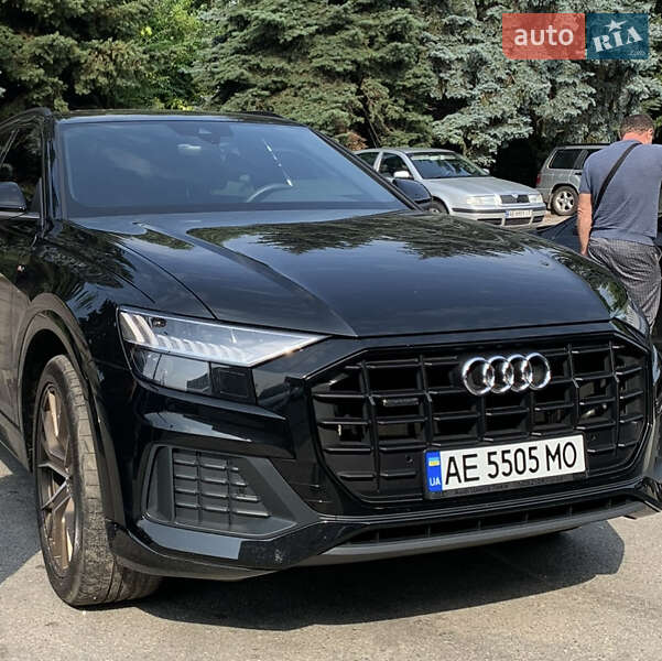 2020 audi q8