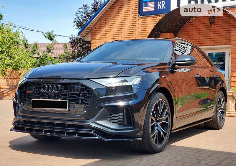 2021 audi sq8