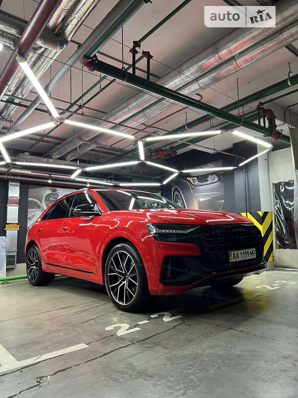 2022 audi sq8