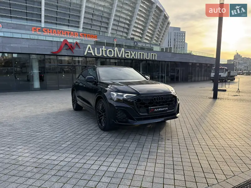 2023 audi sq8