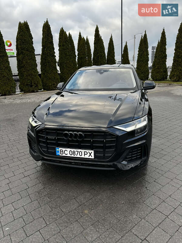 2019 audi q8