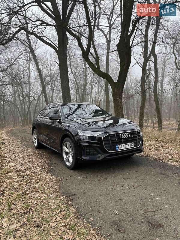 2020 audi q8
