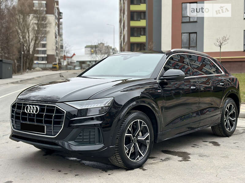 2020 audi q8
