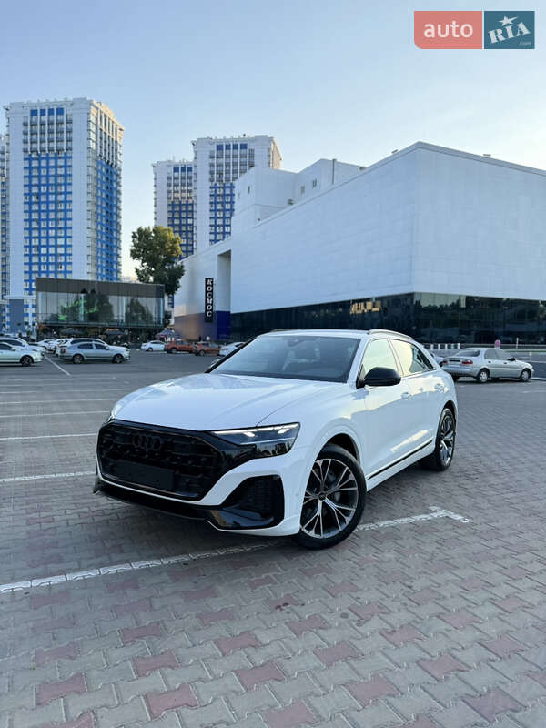 2024 audi q8