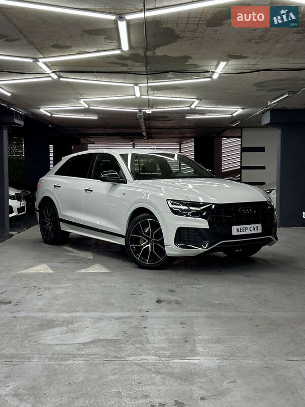 2019 audi q8