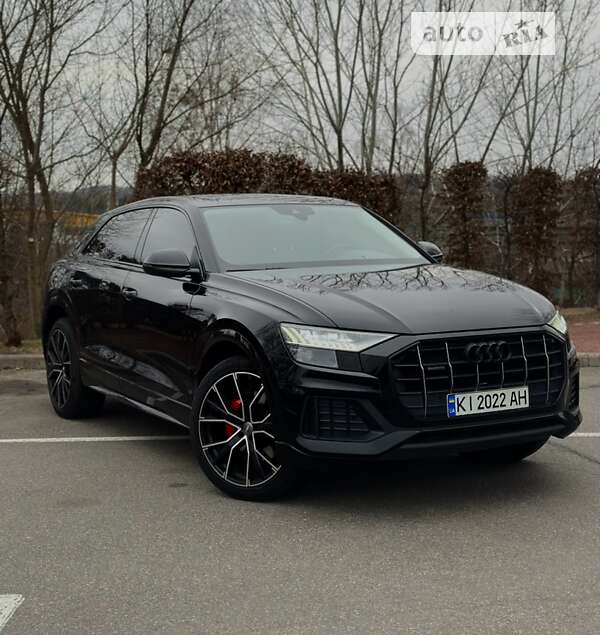 2019 audi q8