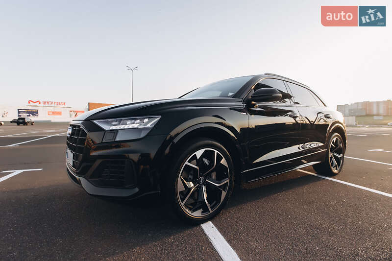 2019 audi q8