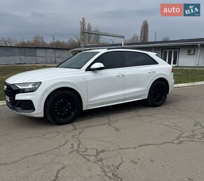 2020 audi q8