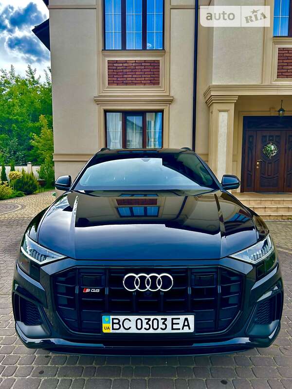 2020 audi sq8
