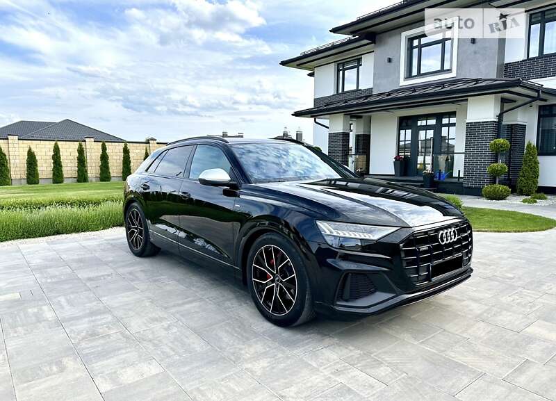 2021 audi q8