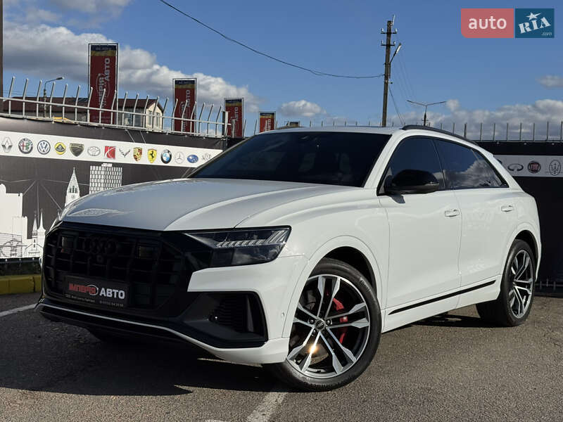 2022 audi sq8