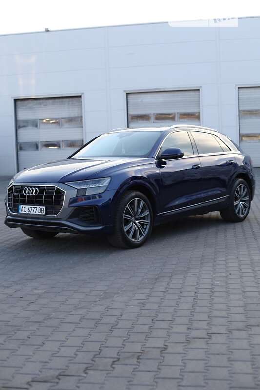 2019 audi q8