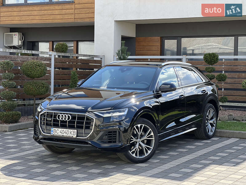 2019 audi q8