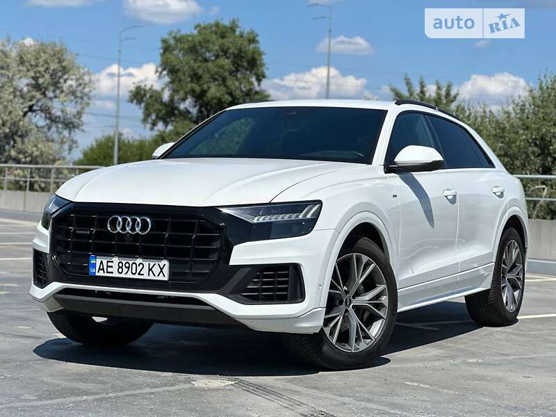 2020 audi q8