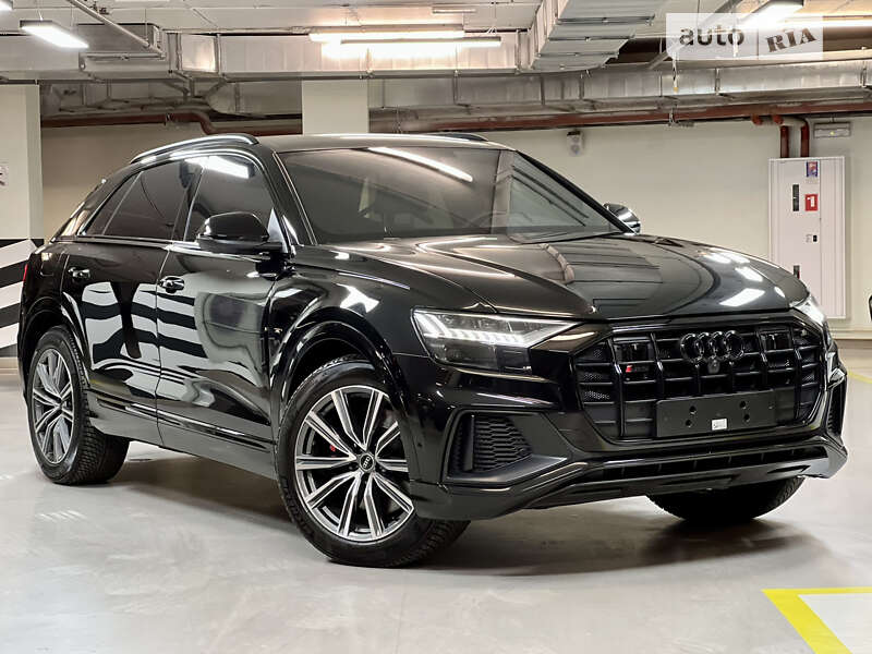 2022 audi sq8
