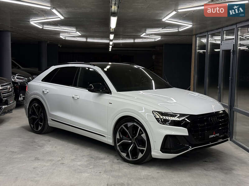 2023 audi q8