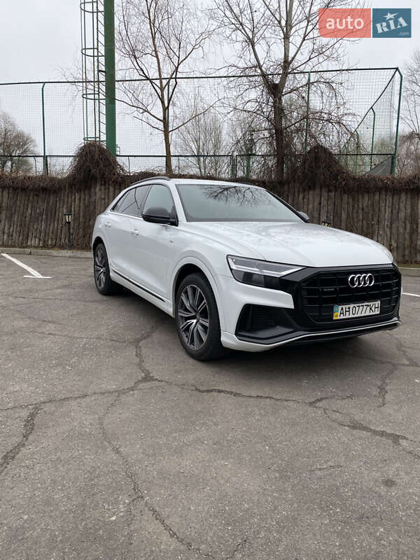 2018 audi q8