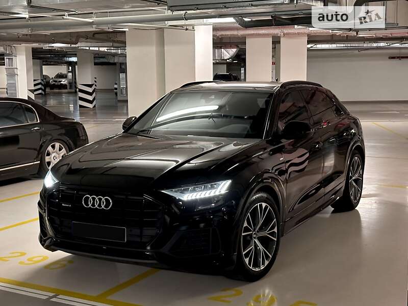 2020 audi q8