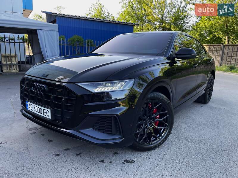 2021 audi sq8