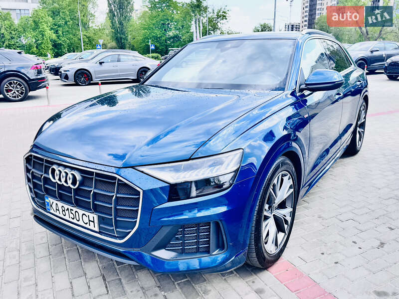 2020 audi q8