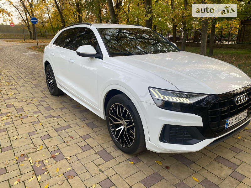 2021 audi q8