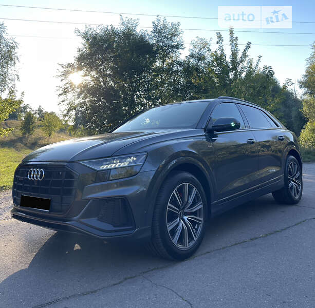 2022 audi q8
