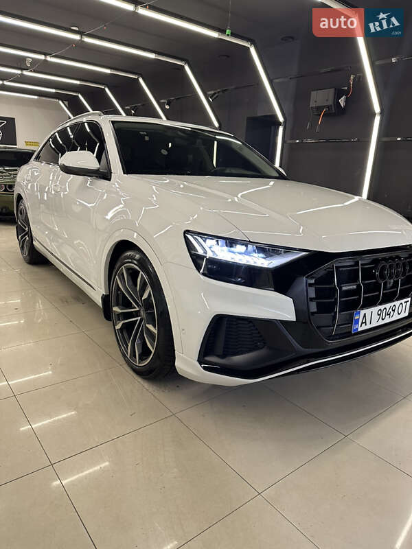 2018 audi q8