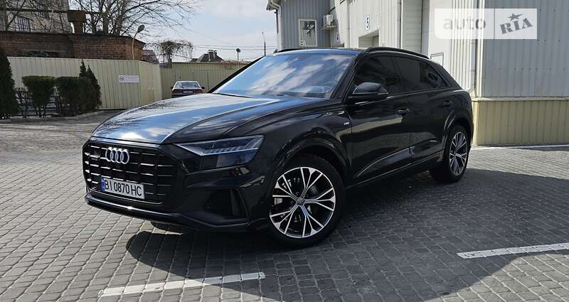 2019 audi q8