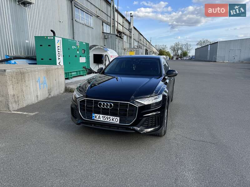 2019 audi q8