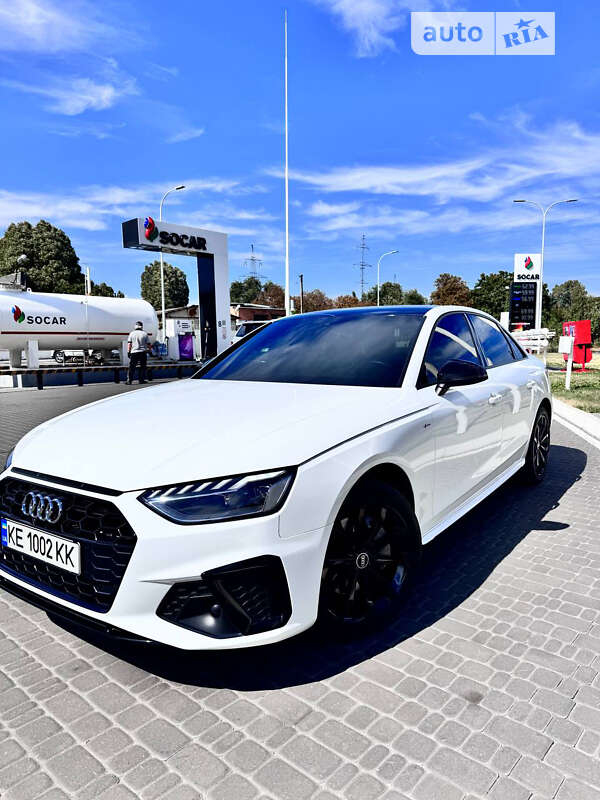 2022 audi a4