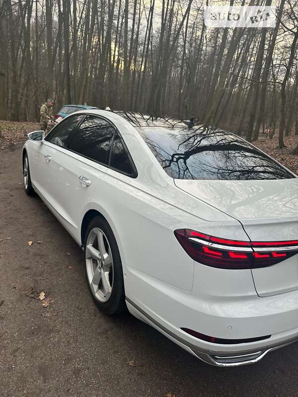 2018 audi a8