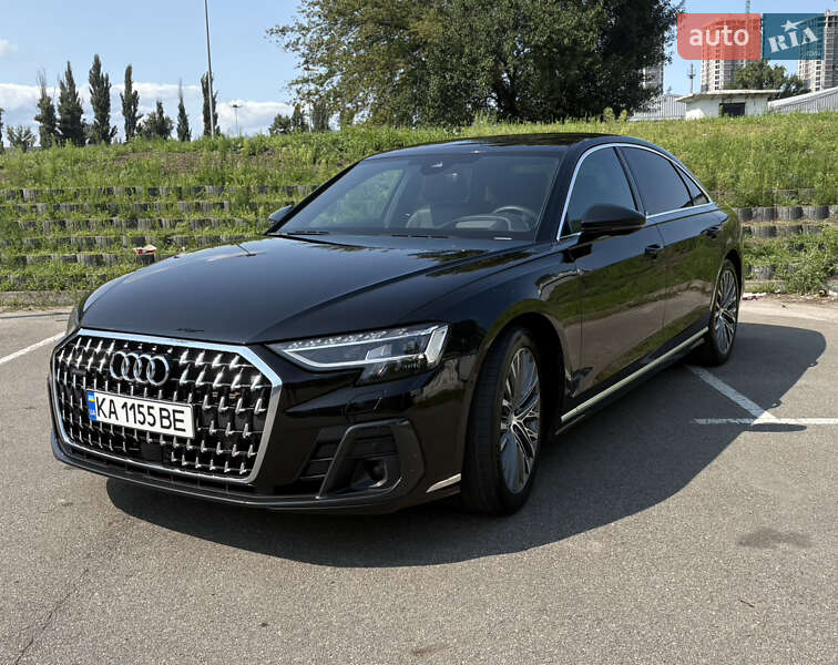 2022 audi a8