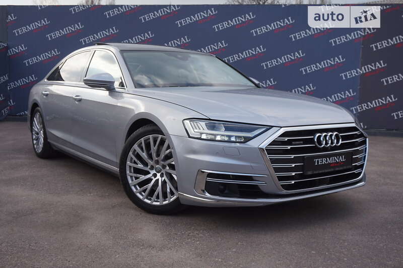 2017 audi a8