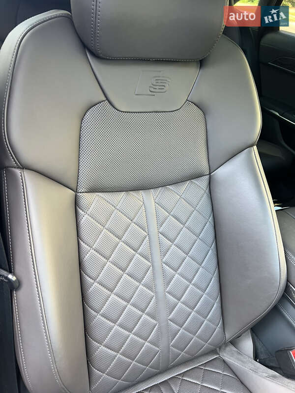 2021 audi a8