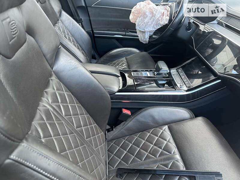2018 audi a8