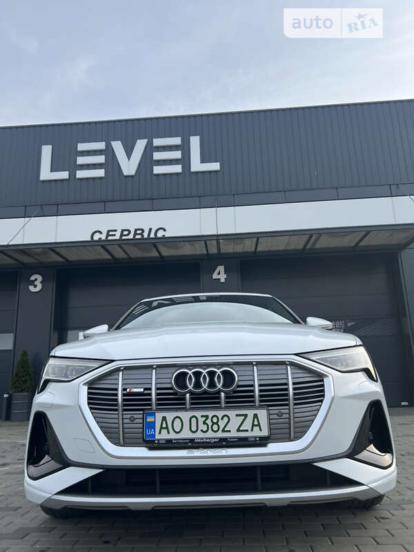 2020 audi e-tron