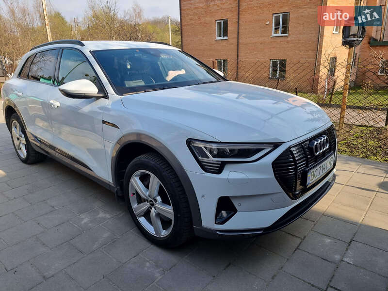 2019 audi e-tron