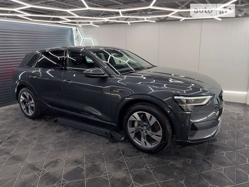 2019 audi e-tron